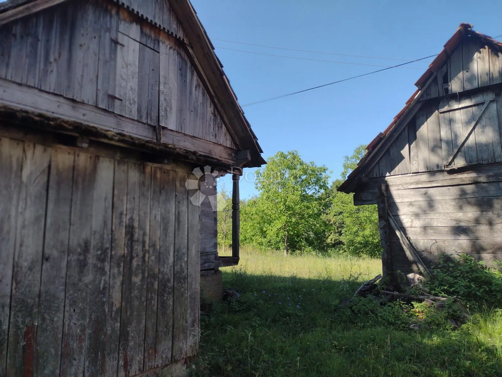 2 odlične kuće, 7ha, mali raj - slika 19