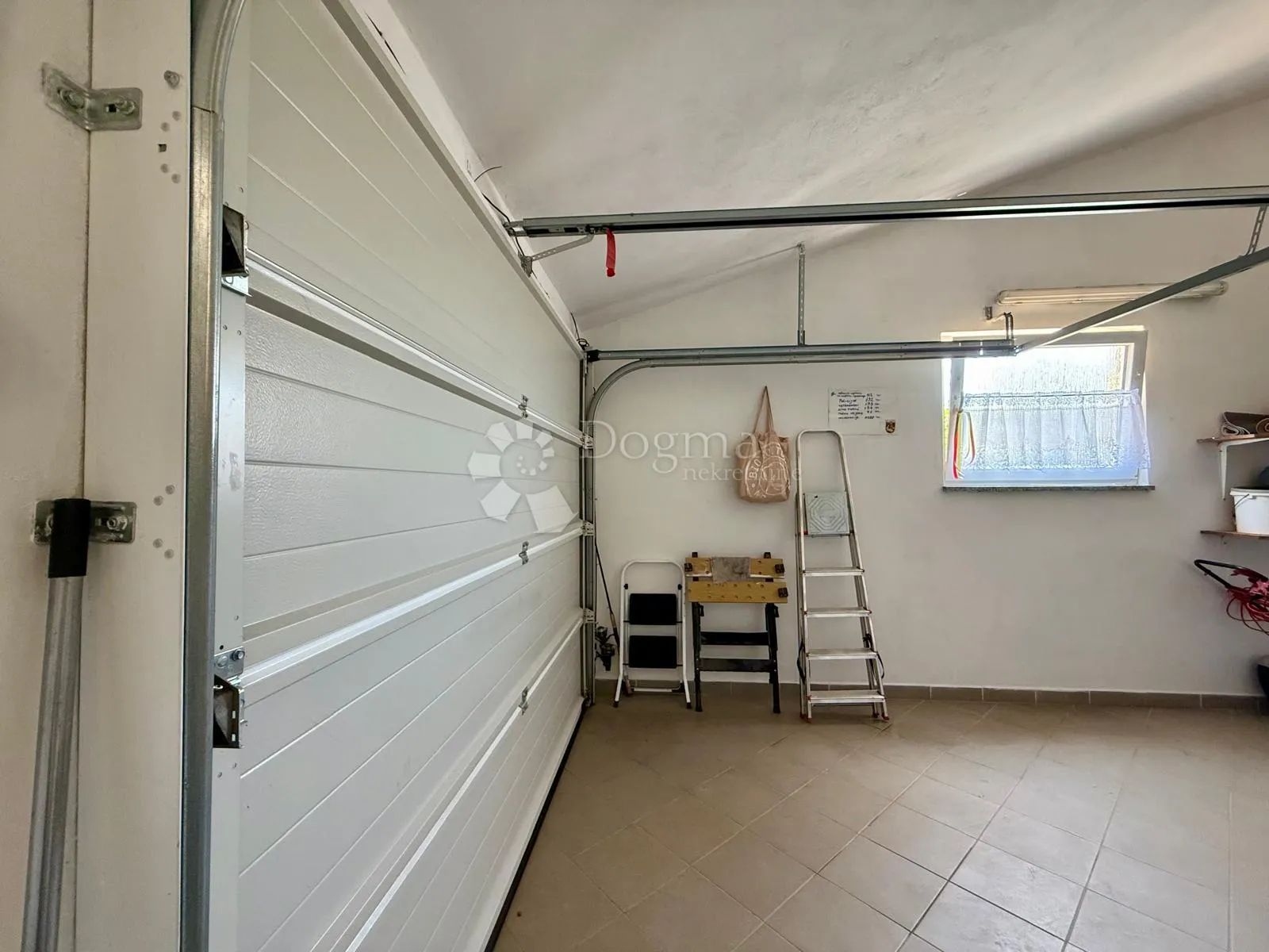 kuća s 3 apartmana i garažom blizu mora - fažana - slika 50