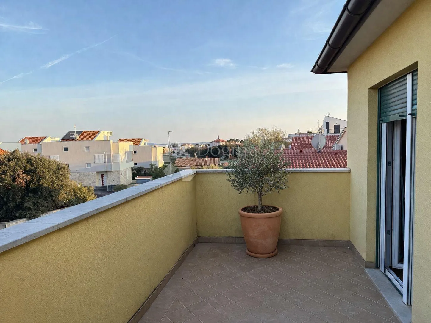 zanimljiv mediteranski dom s pogledom na brijune - slika 7