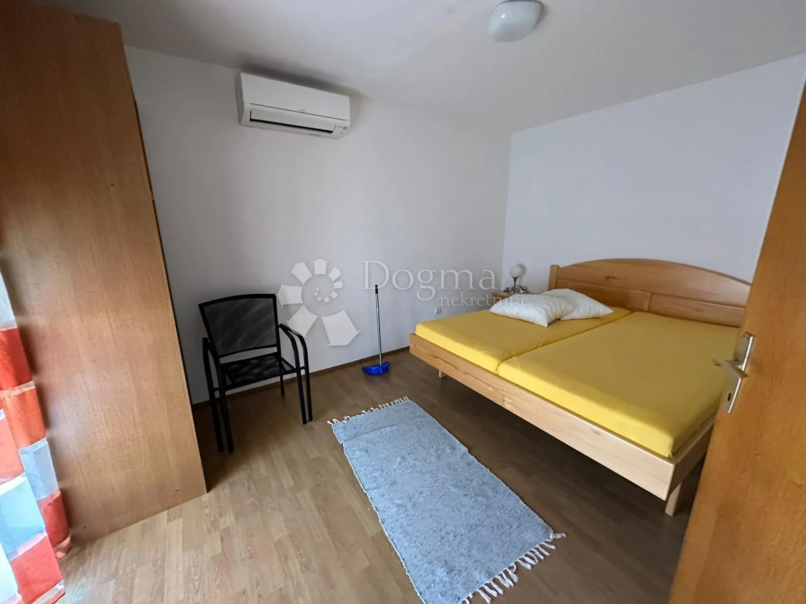 apartmanska kuća na 50 metara do mora - slika 45