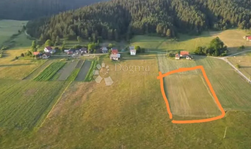 poljoprivredno zemljište u blizini np plitvička jezera - slika 2