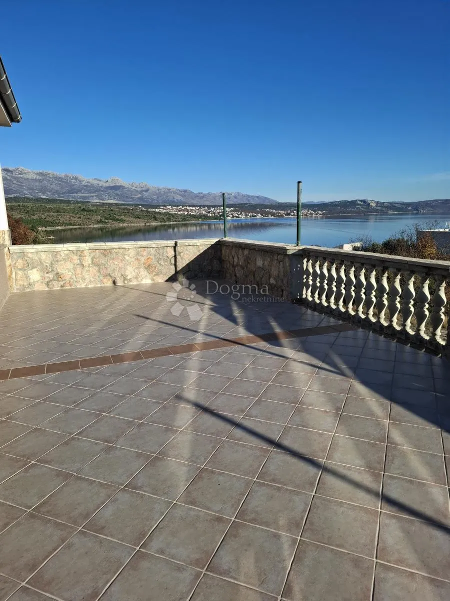 konoba uz more- 100 m od plaže - slika 15