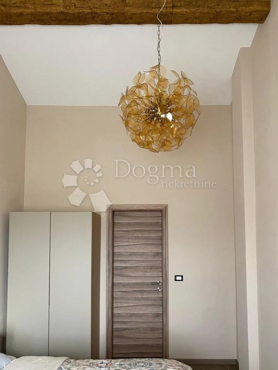 atraktivna vila 600 metara od mora - slika 37