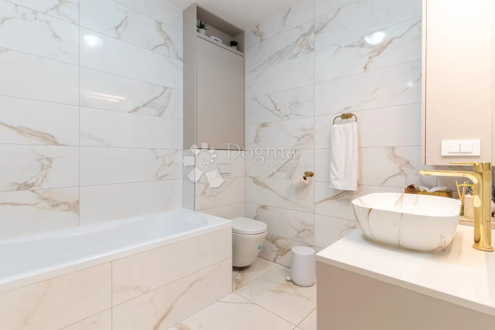 velika gorica, luksuzan 4-sobni stan + 2 parkinga, 109 m2 nkp - slika 18