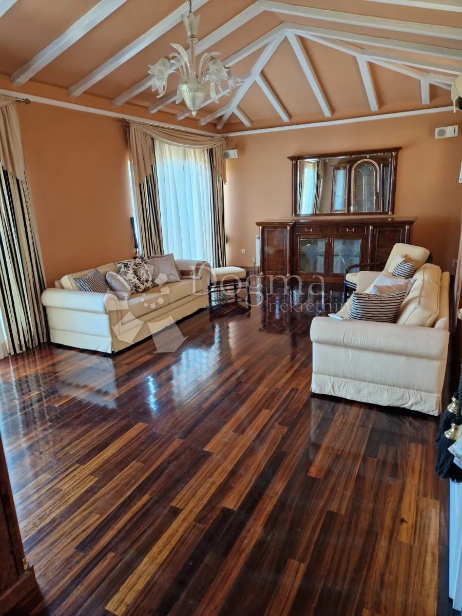 atraktivna villa sa pogledom na more -najam - slika 18