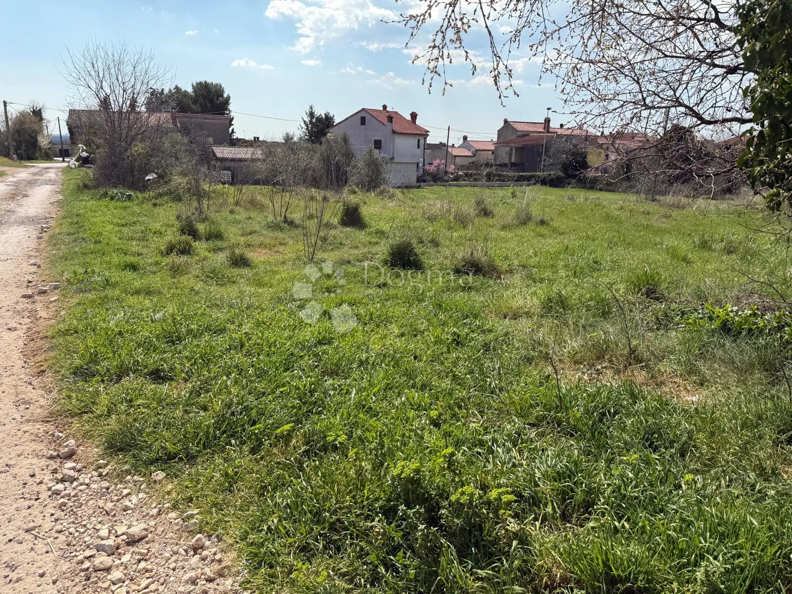 građ. zemljište s dozvolom – galižana, blizu fažane - slika 2