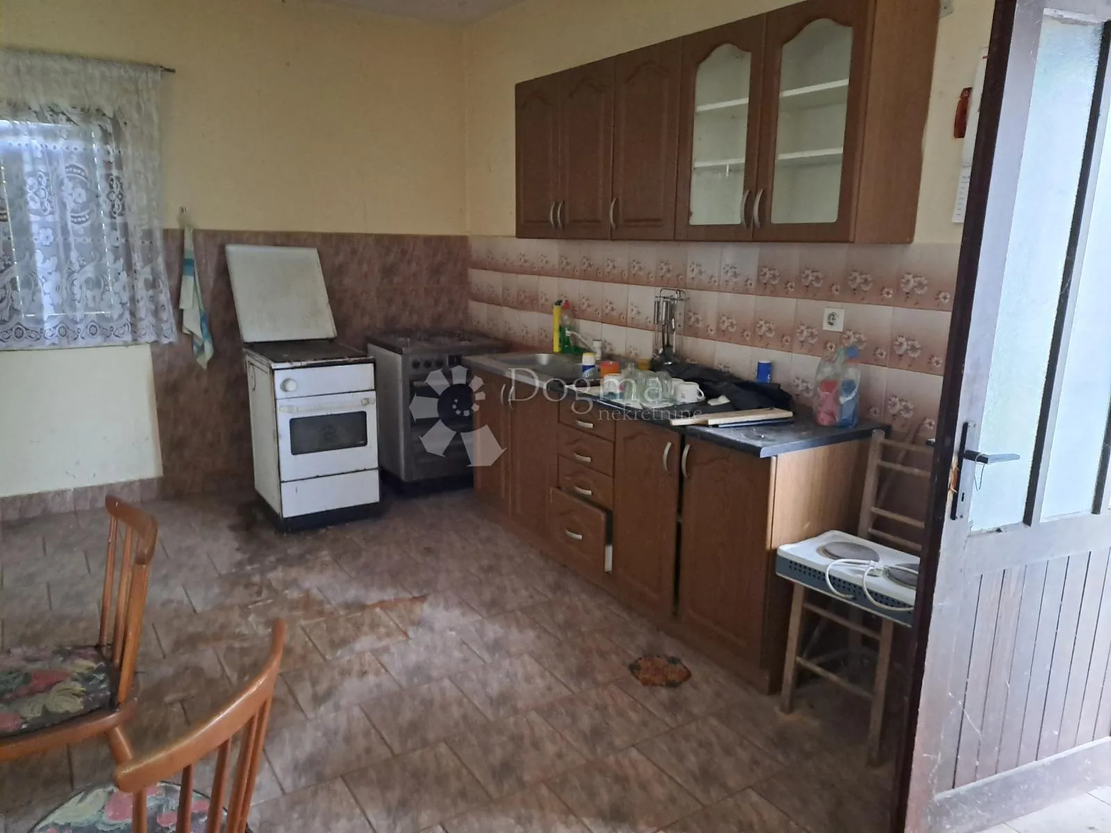 kuća i pol, deset rali zemlje - slika 19