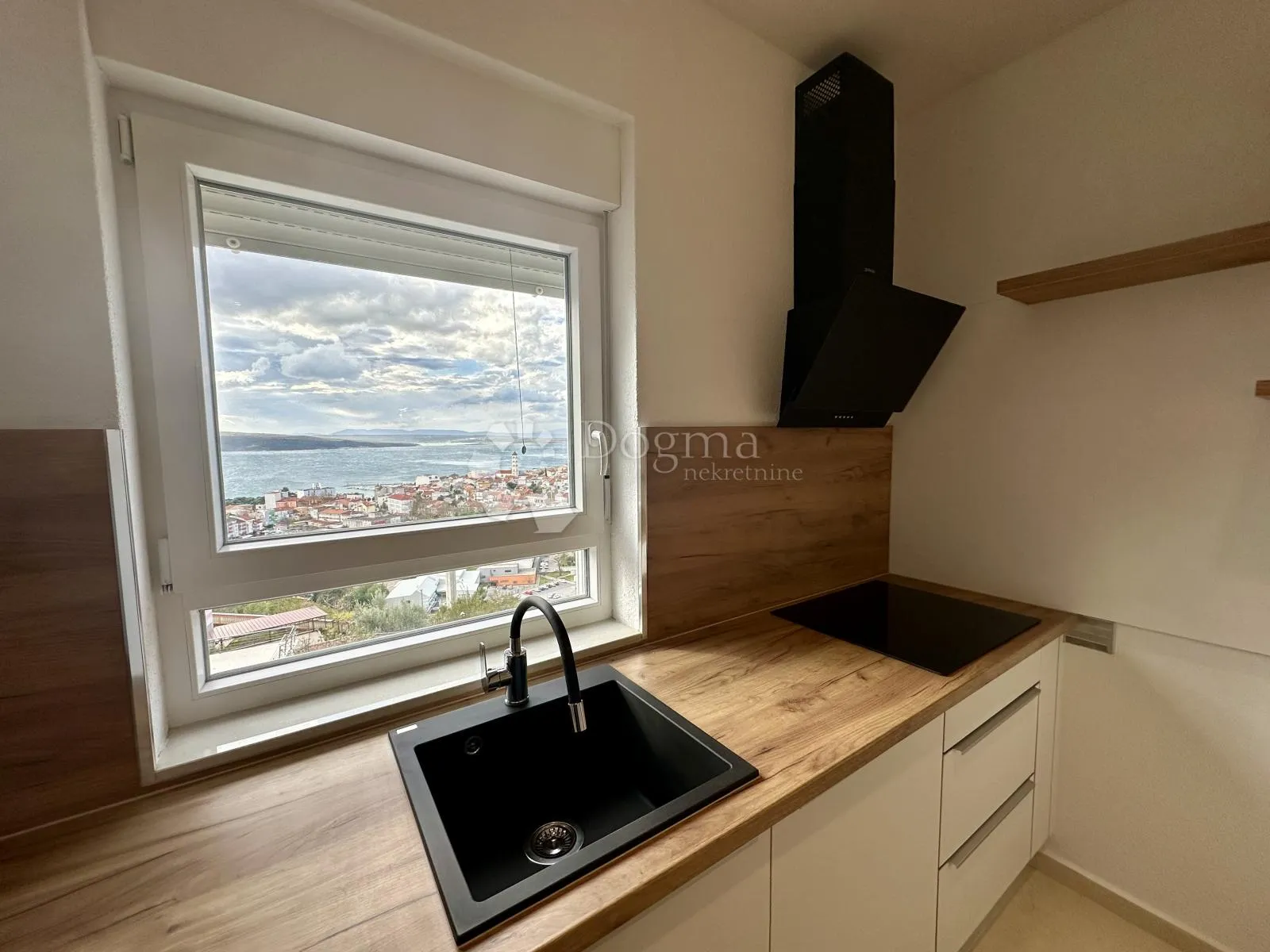 apartman crikvenica 80m2 sa pogledom na more - slika 8