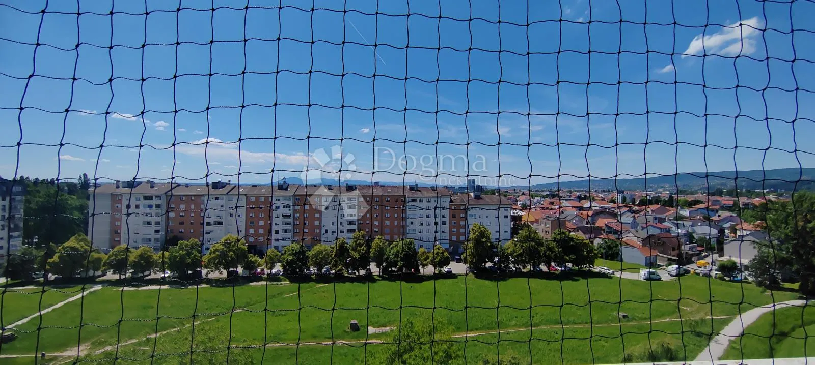 prekrasan stan kompletno uređen!!!- srednjaci - slika 10