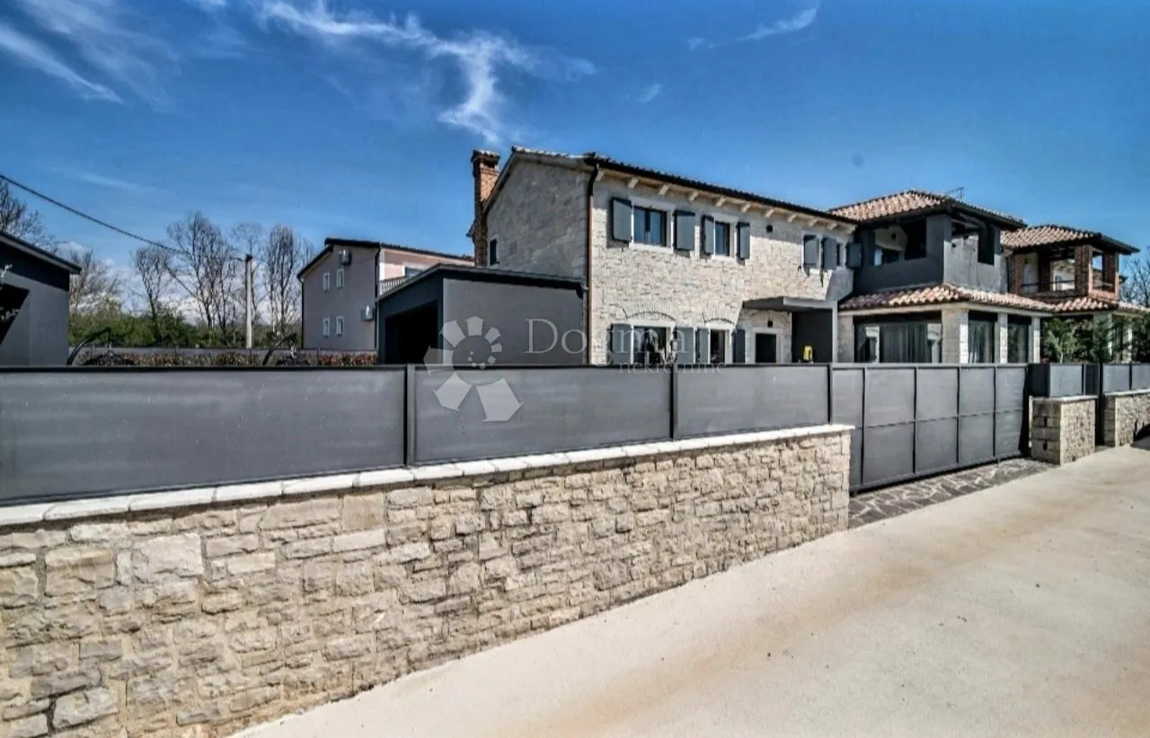 poreč, samostojeća kamena vila s bazenom - slika 11