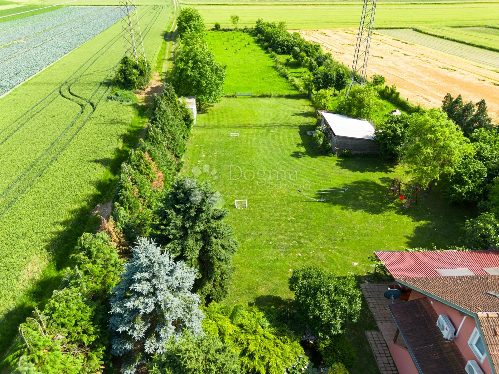 seoski raj 5 minuta od centra grada - slika 4