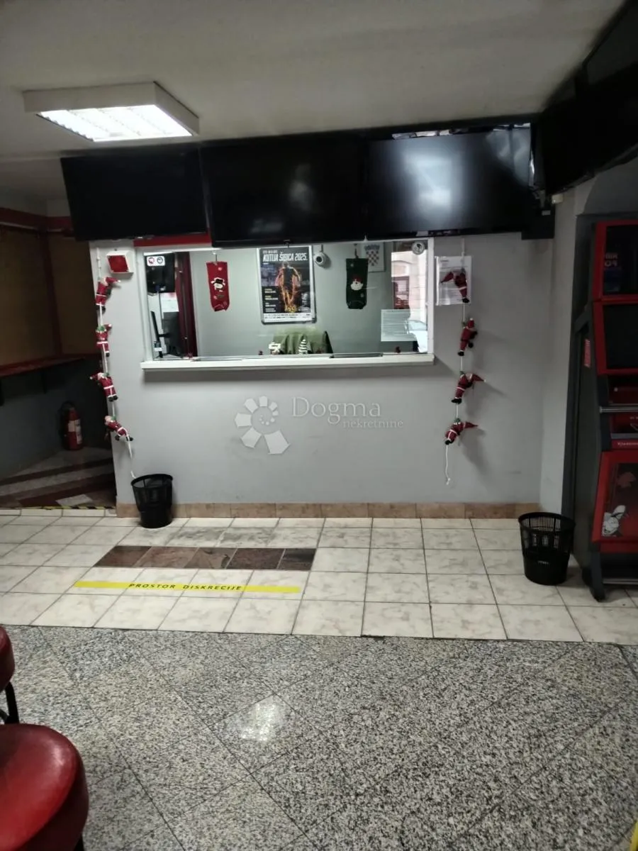 poslovni prostor u samom centru grada - slika 3