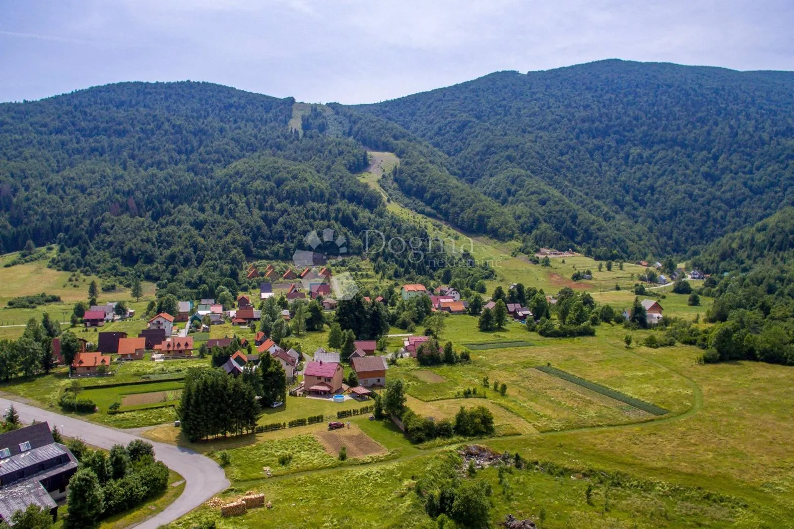 bjelolasica,jasenak, kuća za odmor - slika 9