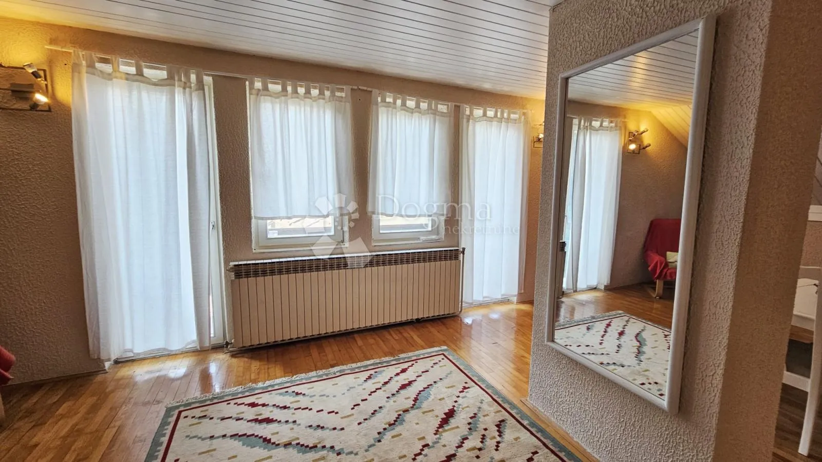 kraljevec, kuća okružena prirodom - slika 13