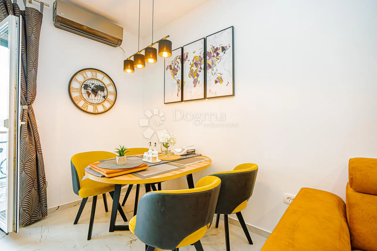 opatija, stan 43 m2, 1s+db sa 2 balkona - slika 4
