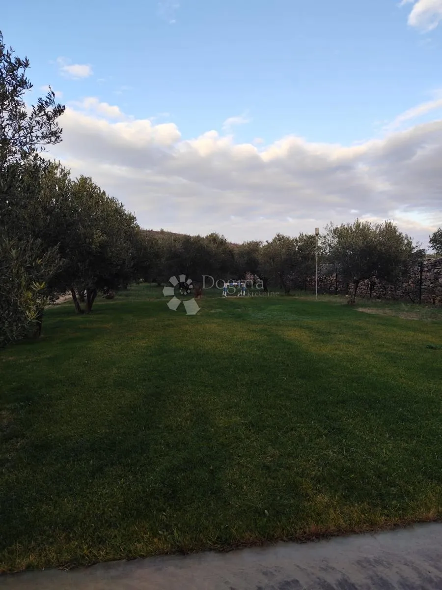 zaton kod šibenika - imanje s projektom za turistički resort - slika 9