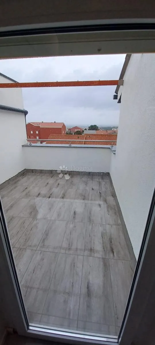 stan sa prekrasnim pogledom na more - slika 13