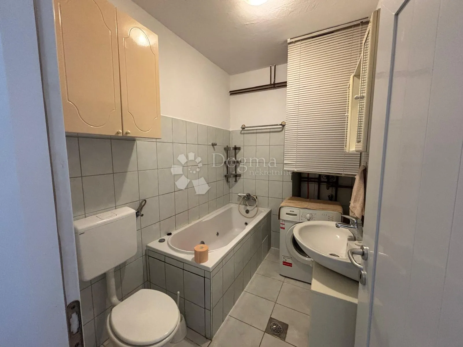 dvoetažni stan 65 m2 sa vrtom, zaprešić sjever - slika 6
