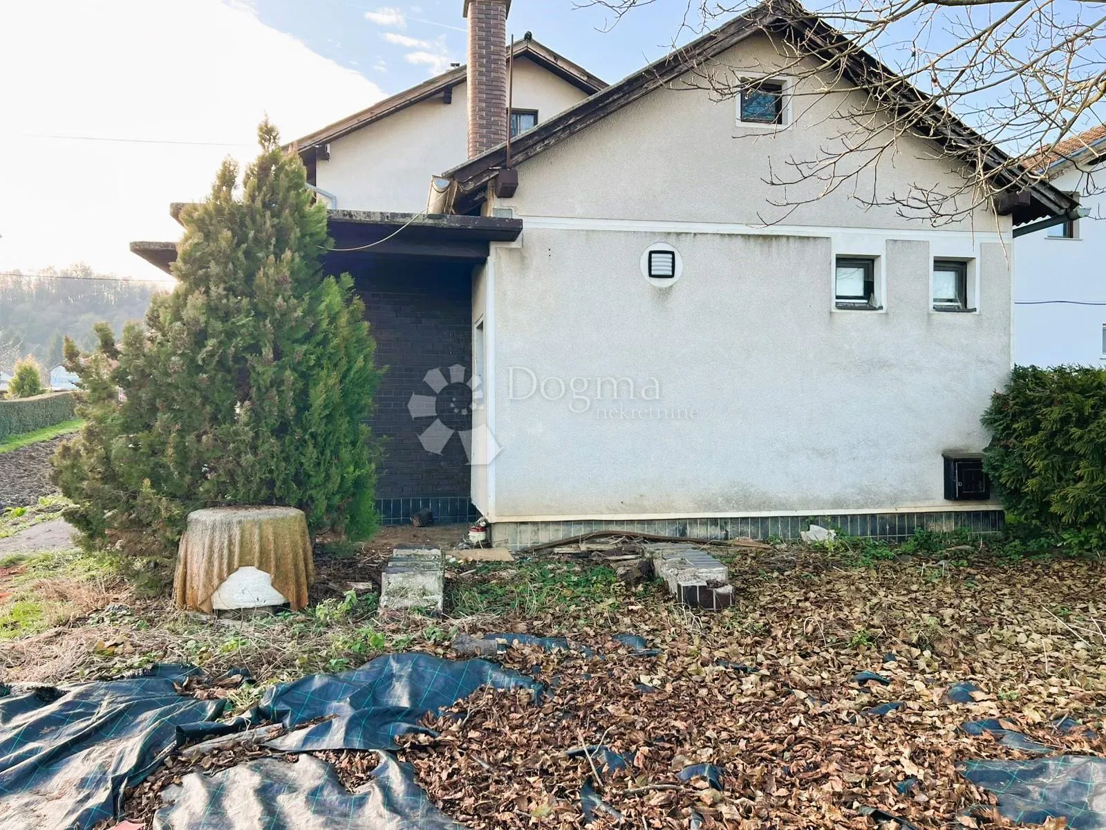 prilika za investitore – kuća s poslovnim i stambenim prostorom u gornjem ladanju - slika 5
