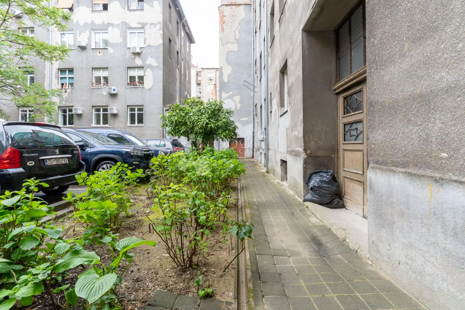 centar grada, petorosoban stan s potencijalom - slika 15