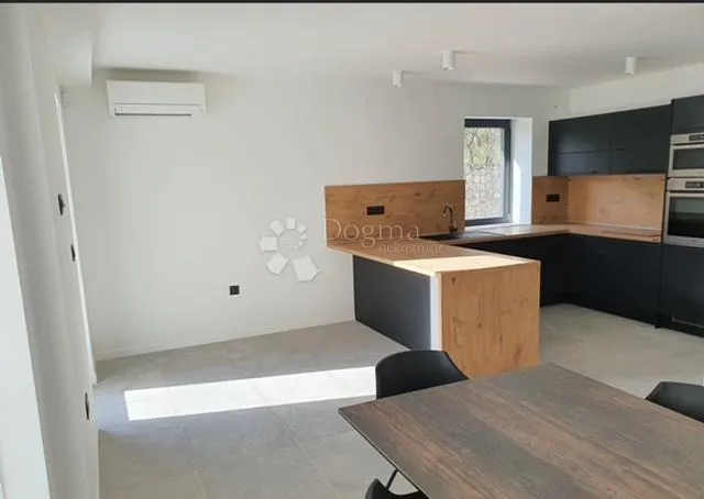 najam atraktivne ville sa panoramskim pogledom na more - slika 17