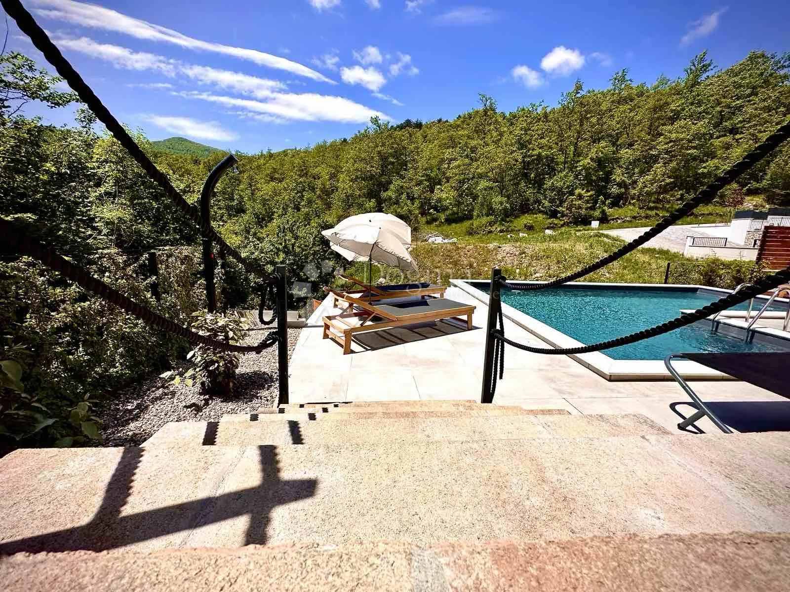 charming stone house with a pool - slika 2
