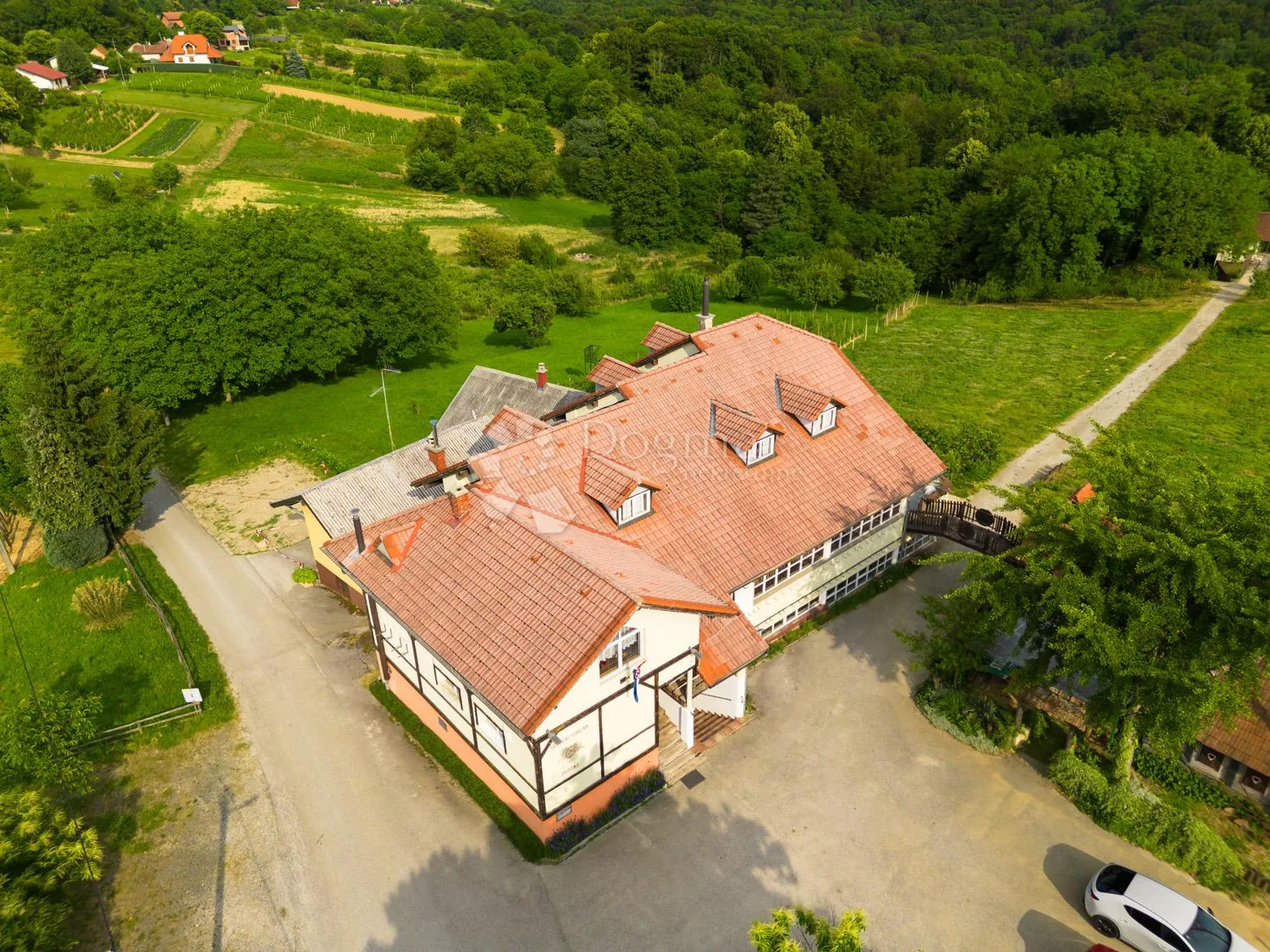 "gdje tradicija susreće priliku – imanje s dušom i pričom" - slika 3