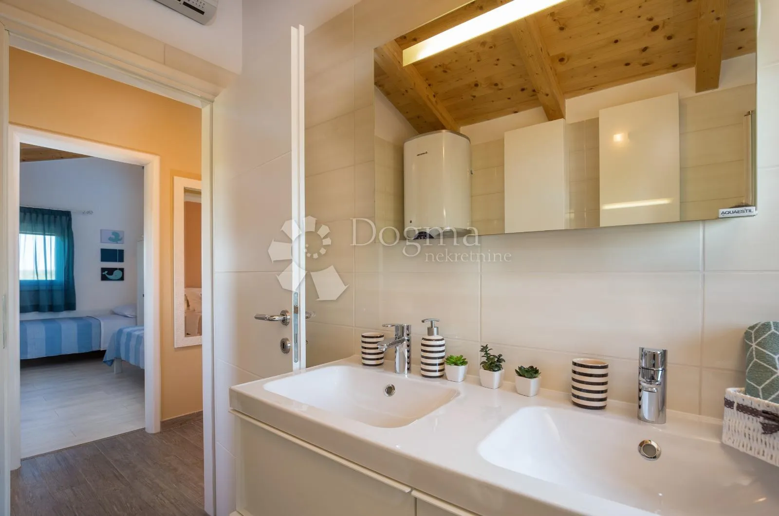 kuća sa pogledom na more, potpuna privatnost! 700 m od mora - slika 30