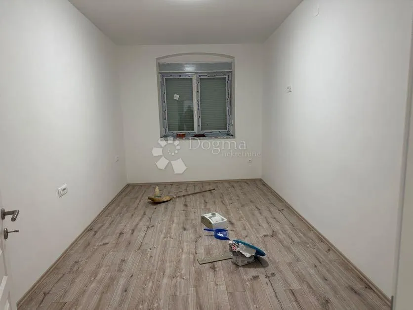 stan - gospić - centar - slika 15