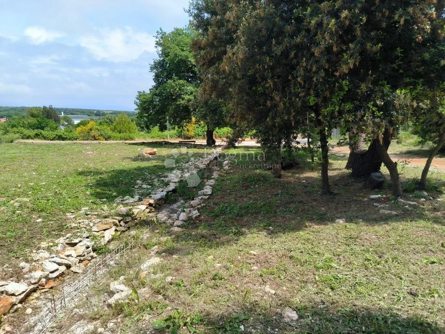 ližnjan – građevinsko zemljište s projektom vile i pogledom na more - slika 2