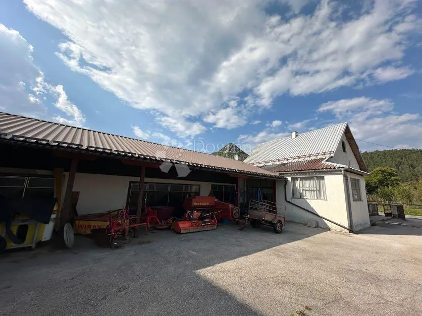 gospodarsko imanje, kuća sa pomoćnim objektima, pazarišta - slika 7