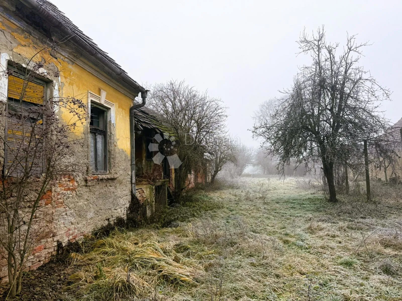stvorite dom po svom projektu - kuća za rušenje u mirnom palinovcu - slika 1
