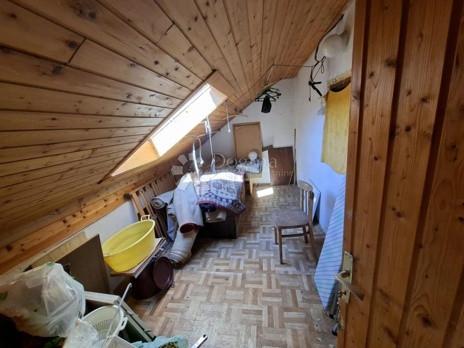 kuća 3 stana kustošija - slika 21
