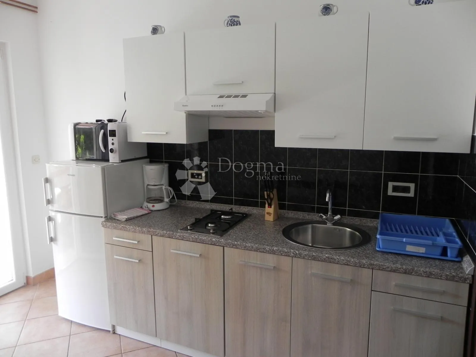 prodaju se dva apartmana u rovinju! - slika 12
