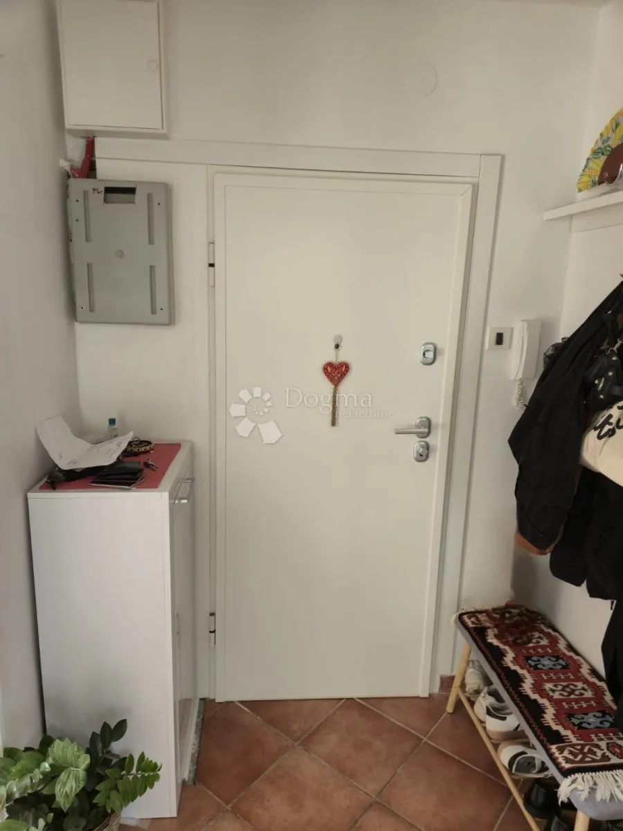iznajmljujemo stan,pećine-3s+db - slika 10
