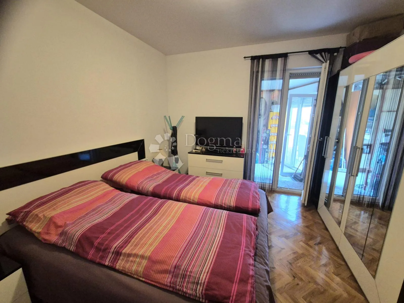 ekskluzivan stan sa privatnom terasom125m2, samo 150 metara do plaže - slika 17