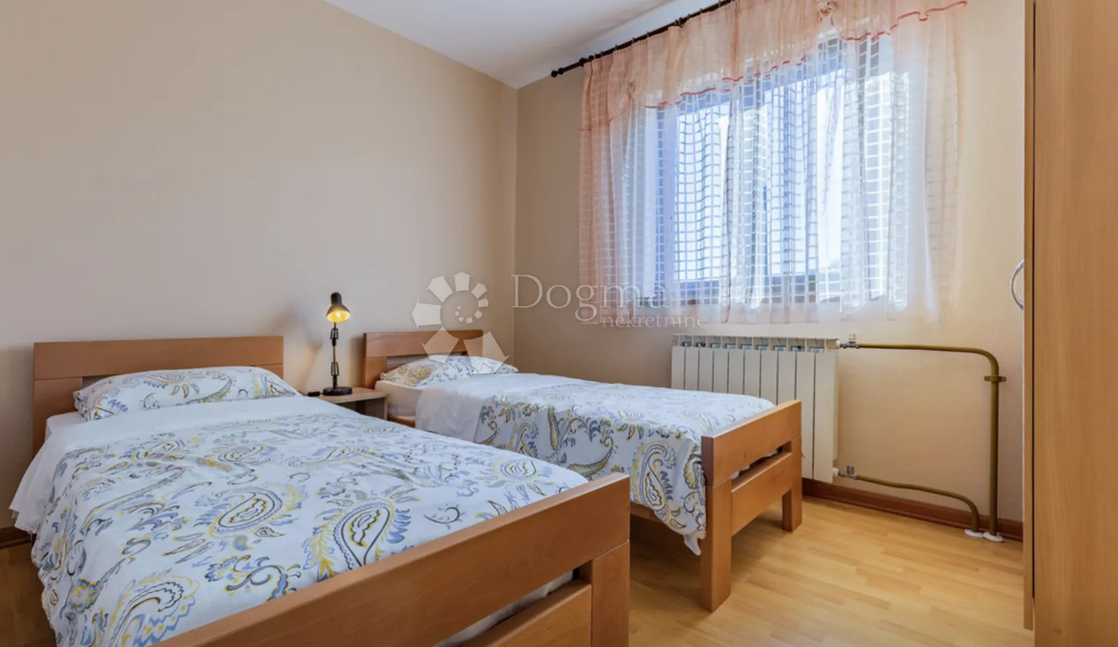 investicijska prilika! apartmanska kuća u neposrednoj blizini mora - slika 17