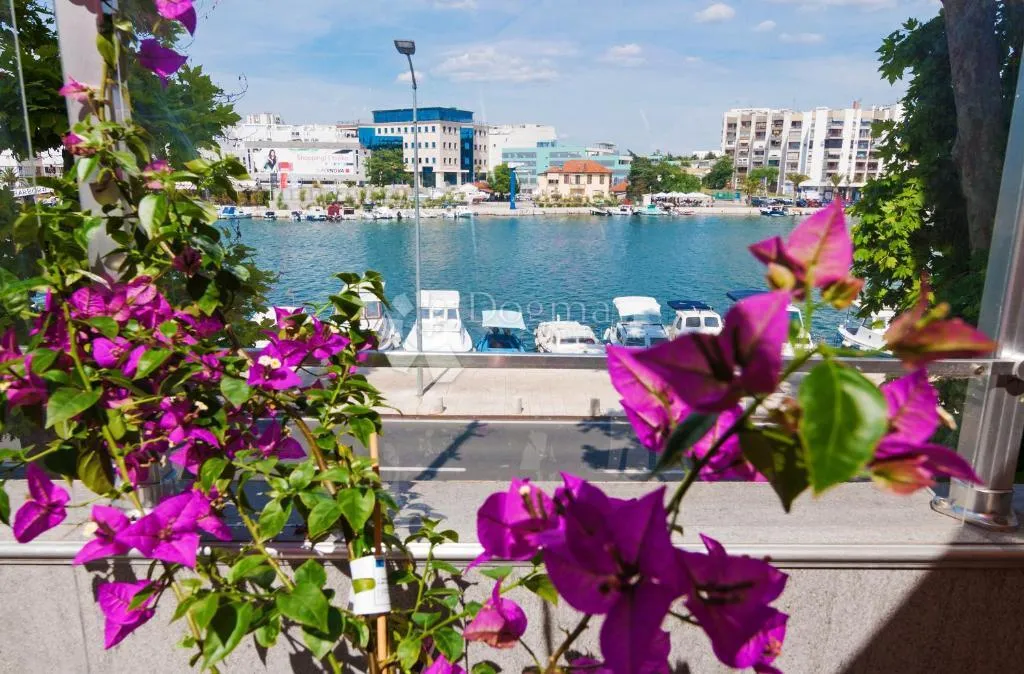 zadar, poluotok, posebna zgrada - slika 5