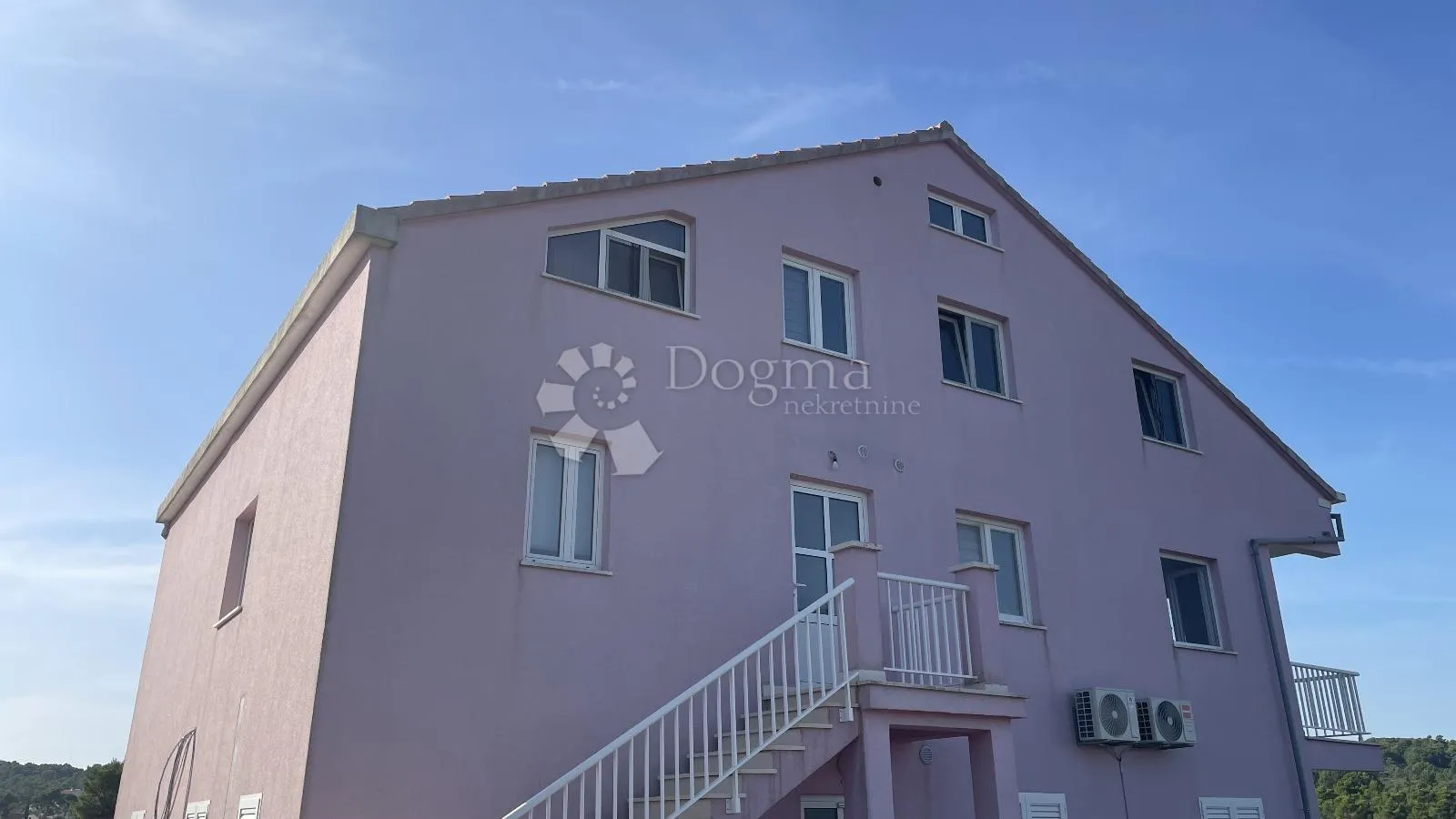 dvoetažni apartman lumbarda- korčula- croatia - slika 2