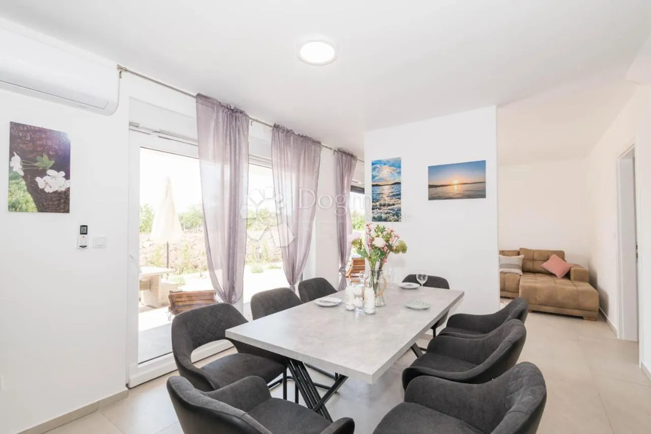 novogradnja vila s bazenom u blizini plaže jadrija 140m2 - slika 5