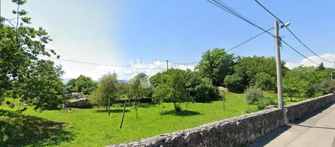 građevinski teren sa strujom i vodom na odličnoj lokaciji! - slika 2
