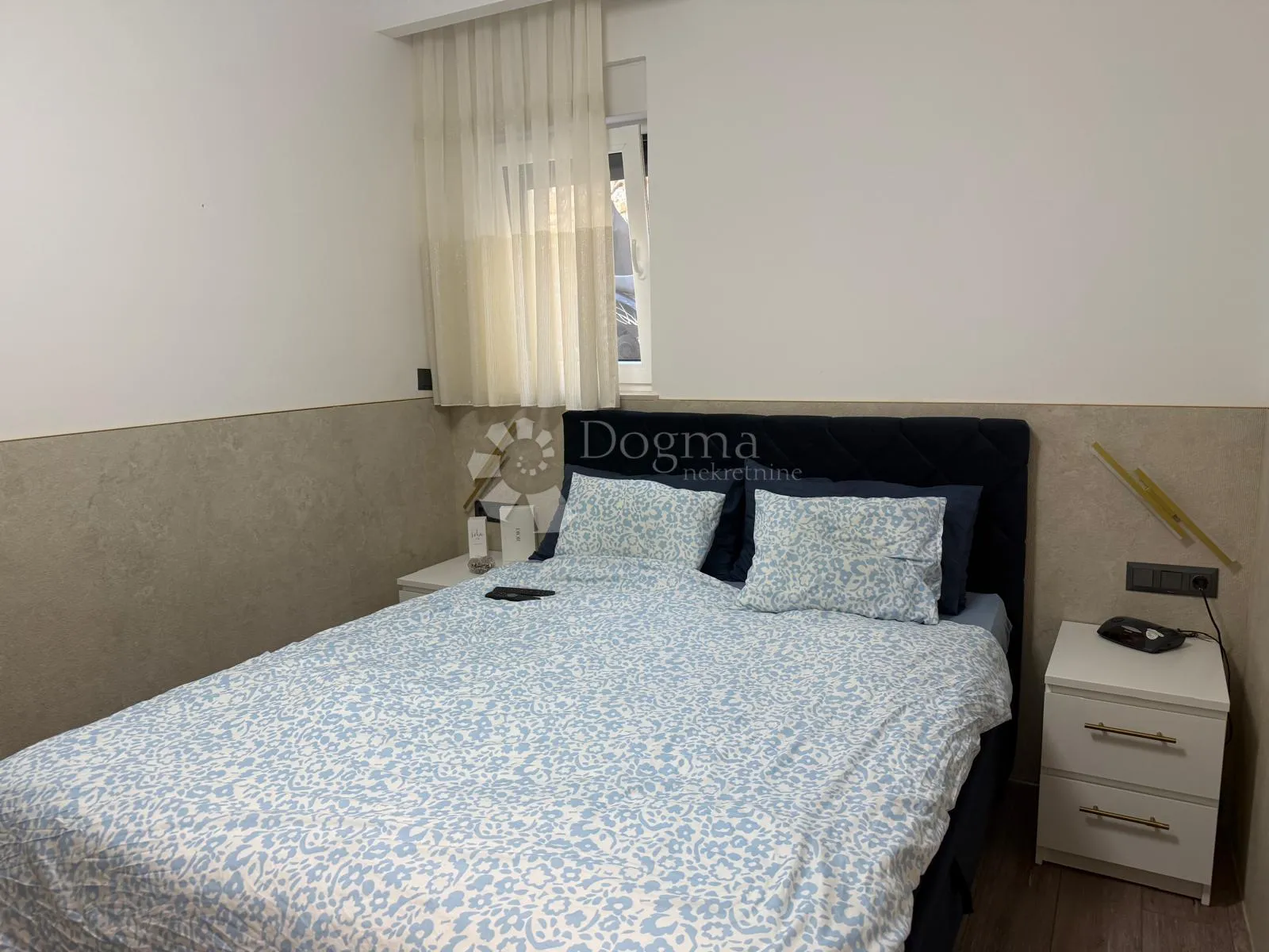 kuća sa bazenom - slika 6