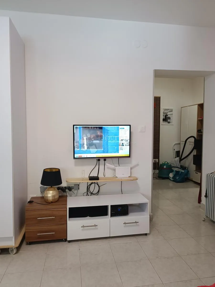 stan u visokom prizemlju, trstenik - slika 6