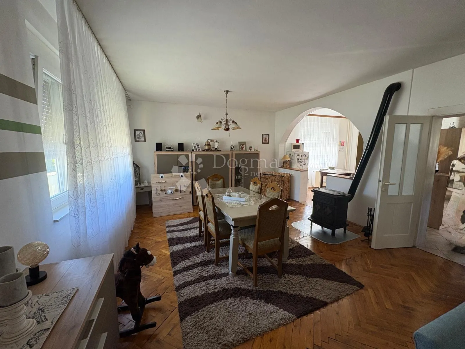kuća 648 m² s podrumom i potencijalom za 2 stana - slika 10