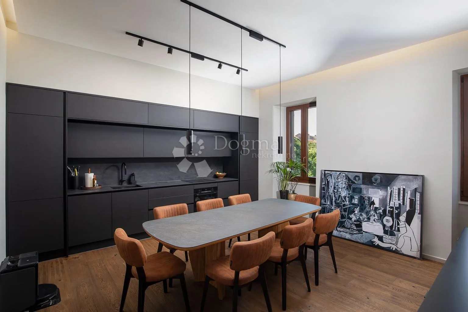 Penthouse U Srcu Pule – Vrhunski Dizajn, Pogled Na Arenu - Pula
