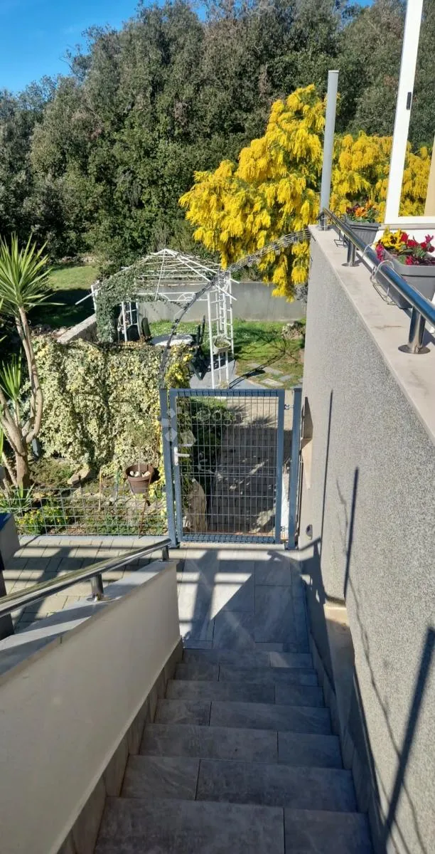 diklo - apartman 50 m2 u blizini mora - slika 47