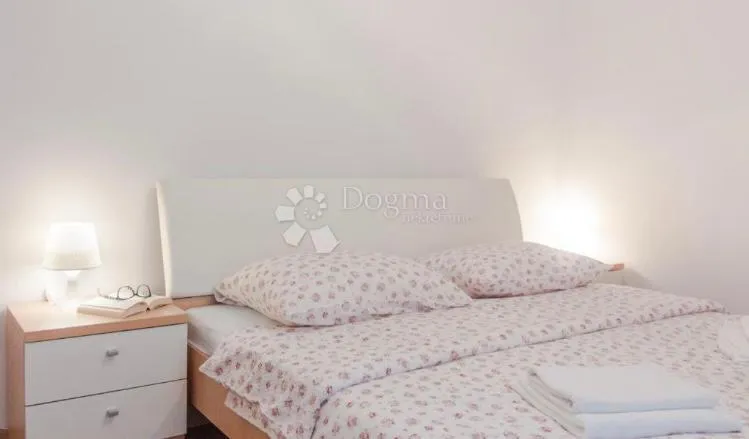 fantastična vila 5 metara od mora u okrugu gornjem - čiovo - slika 16