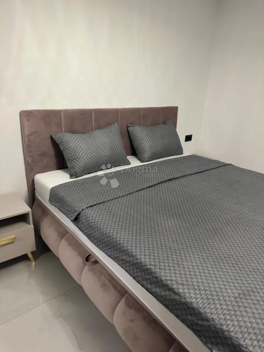 moderna vila sa bazenom na otoku viru top lokacija - slika 16