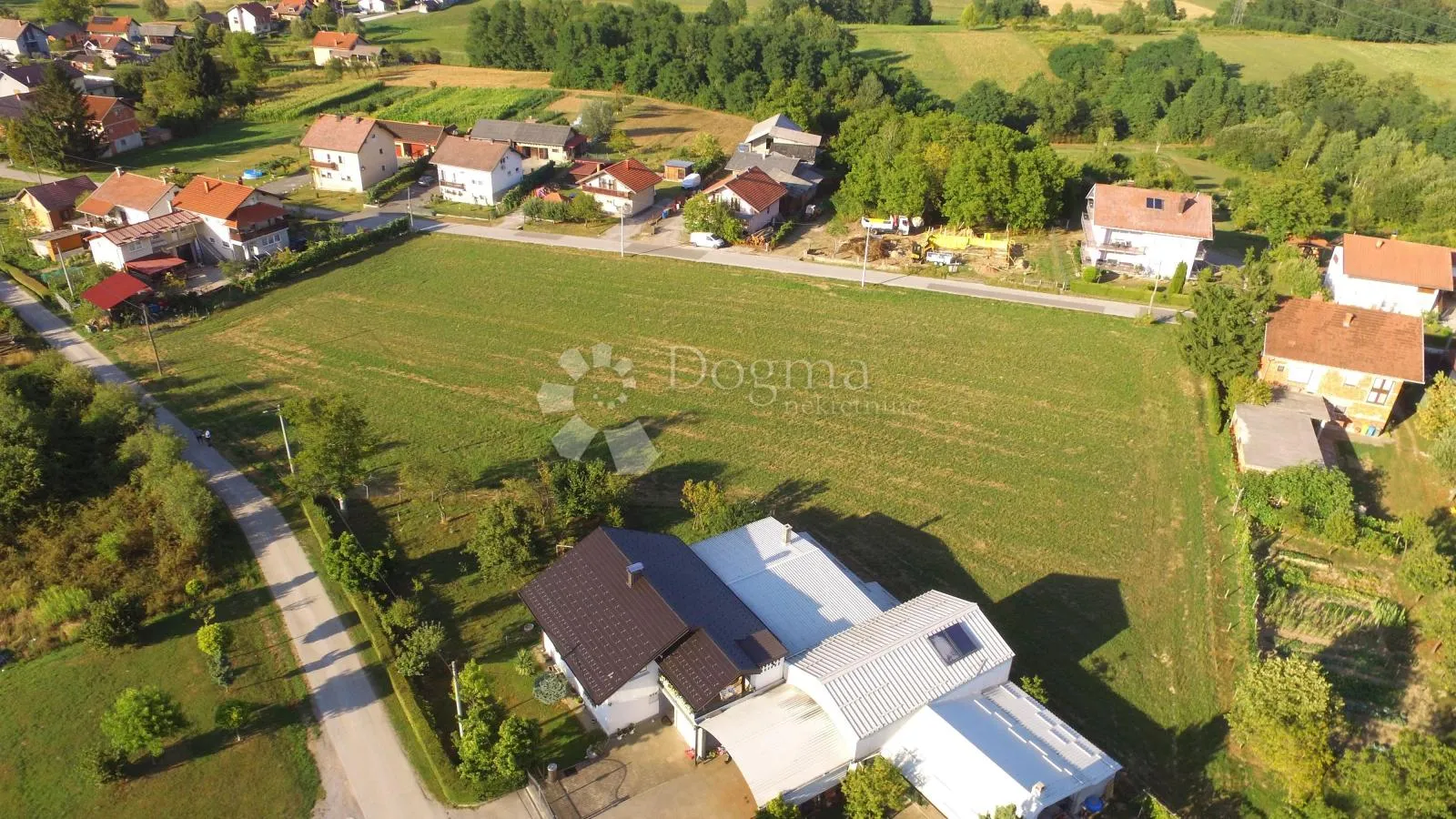 građevinsko zemljište na prodaju - slika 2