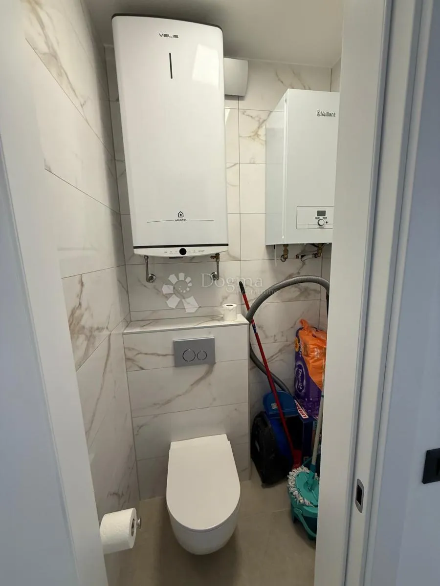 luksuzan namješten penthouse s pogledom na more - slika 20